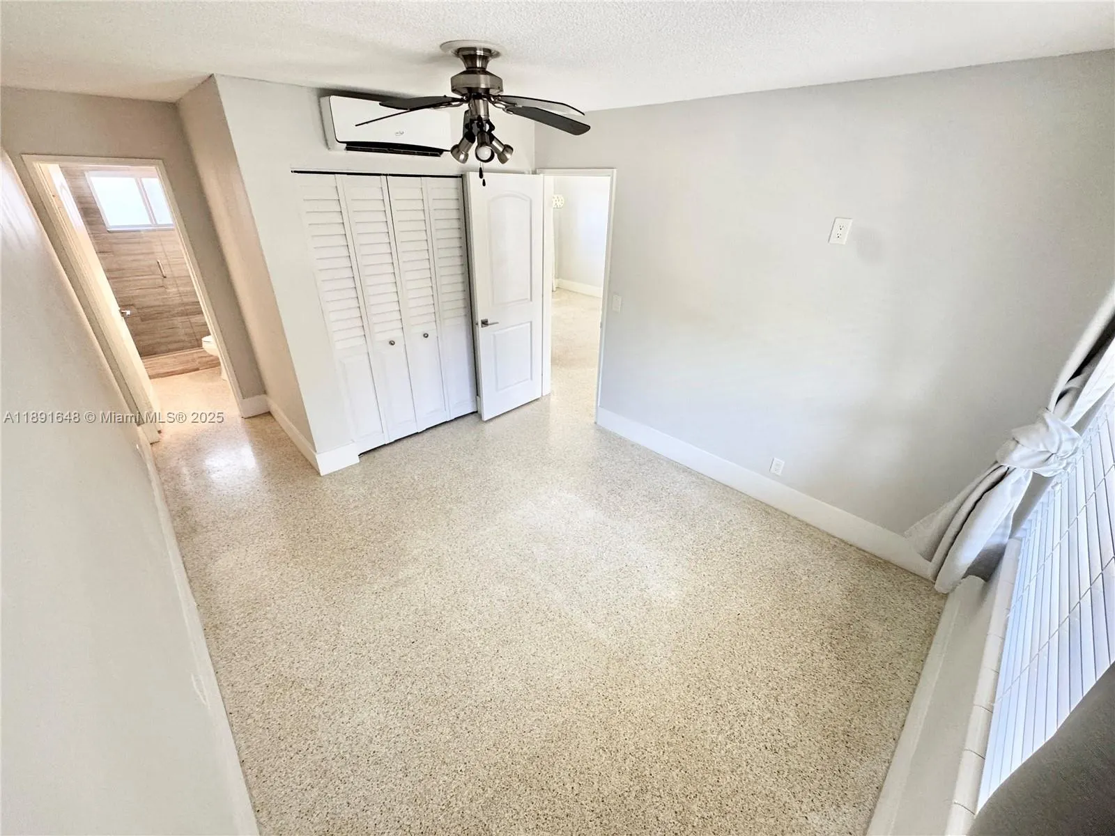 1601 SE 15th St, #1B