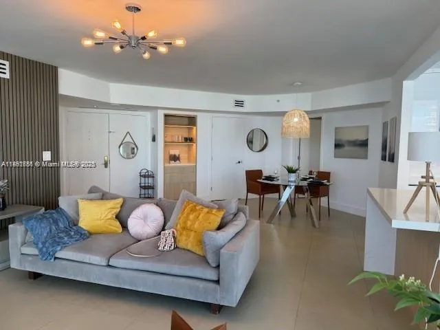 6301 Collins Ave, #1608