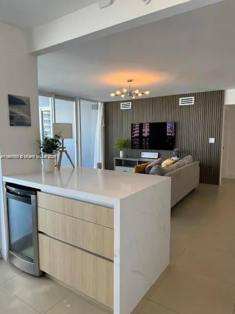 6301 Collins Ave, #1608