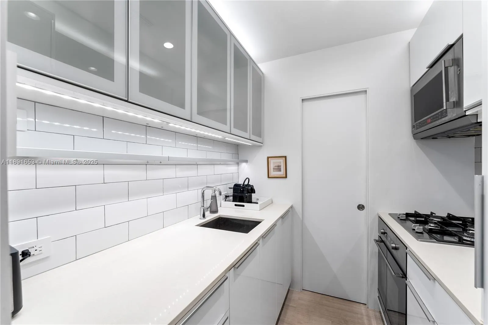 732 Euclid Ave, #3