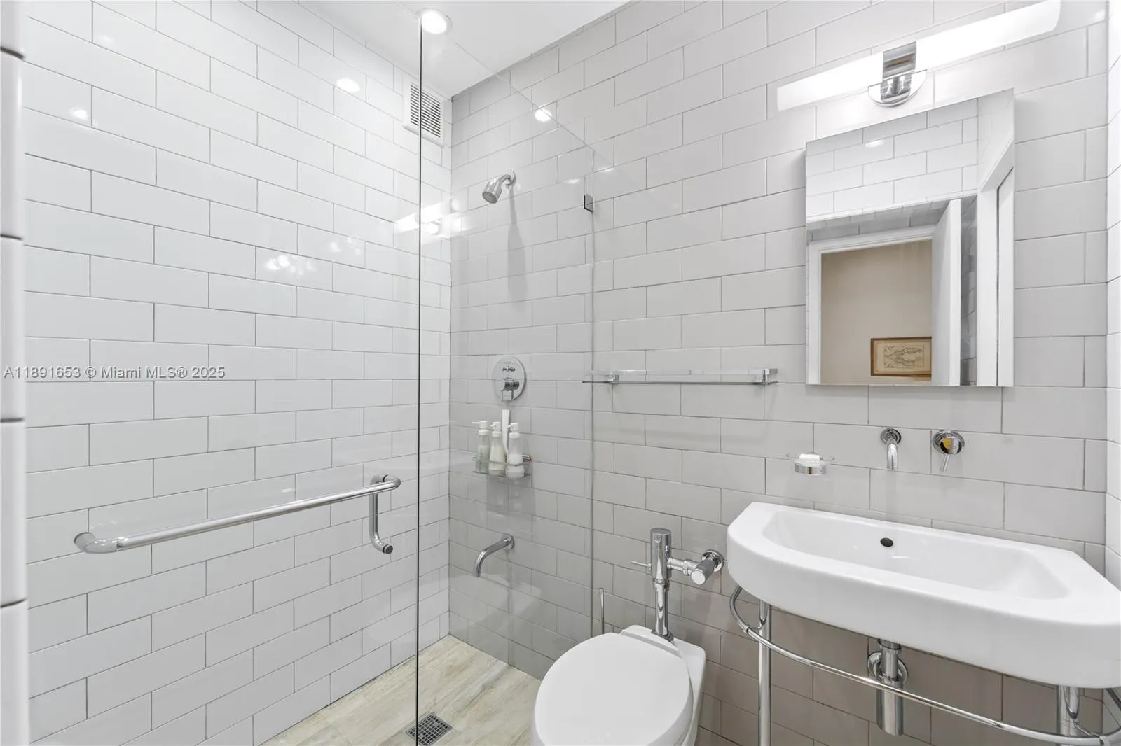 732 Euclid Ave, #3