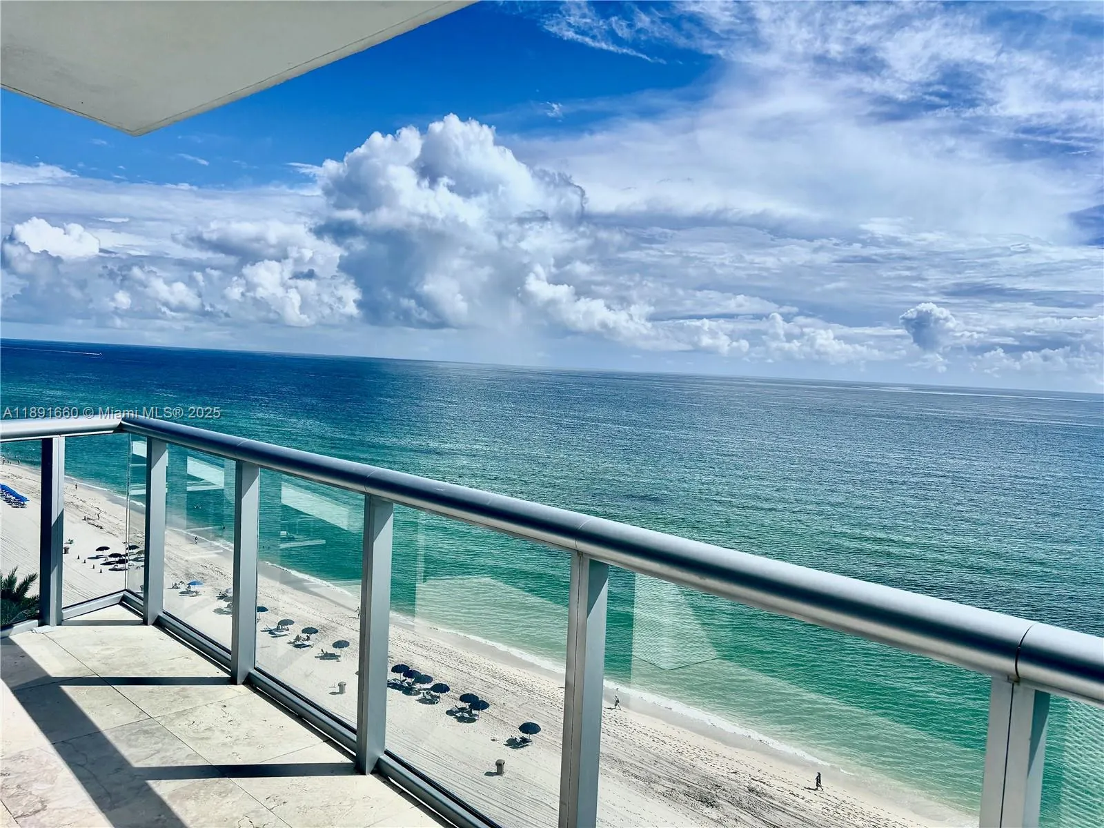 17001 Collins Ave, #1407