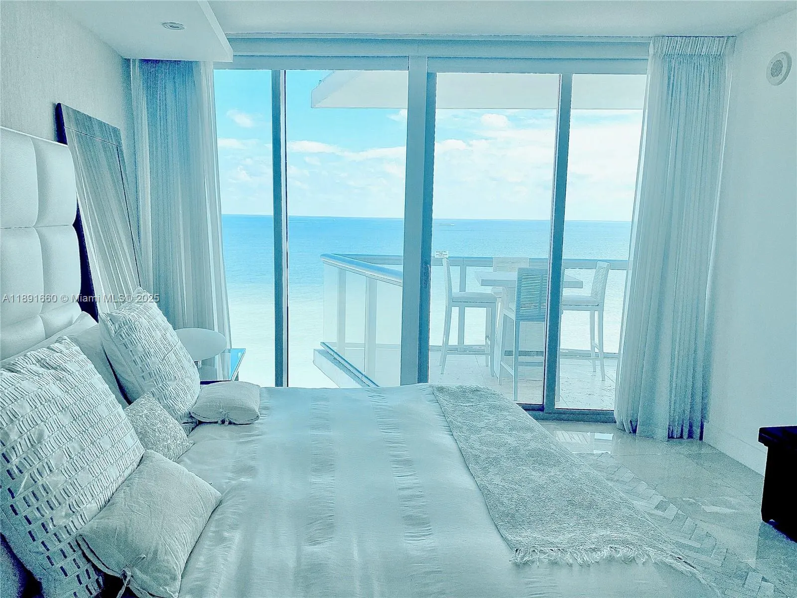 17001 Collins Ave, #1407
