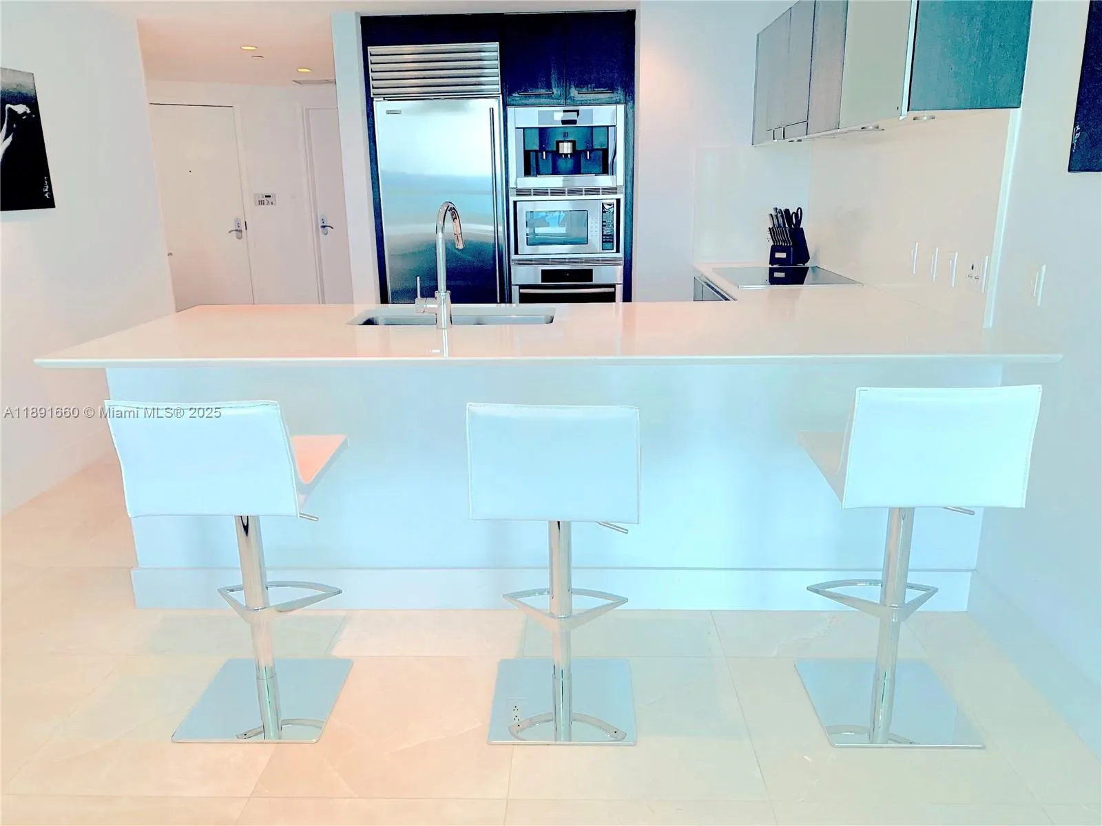 17001 Collins Ave, #1407
