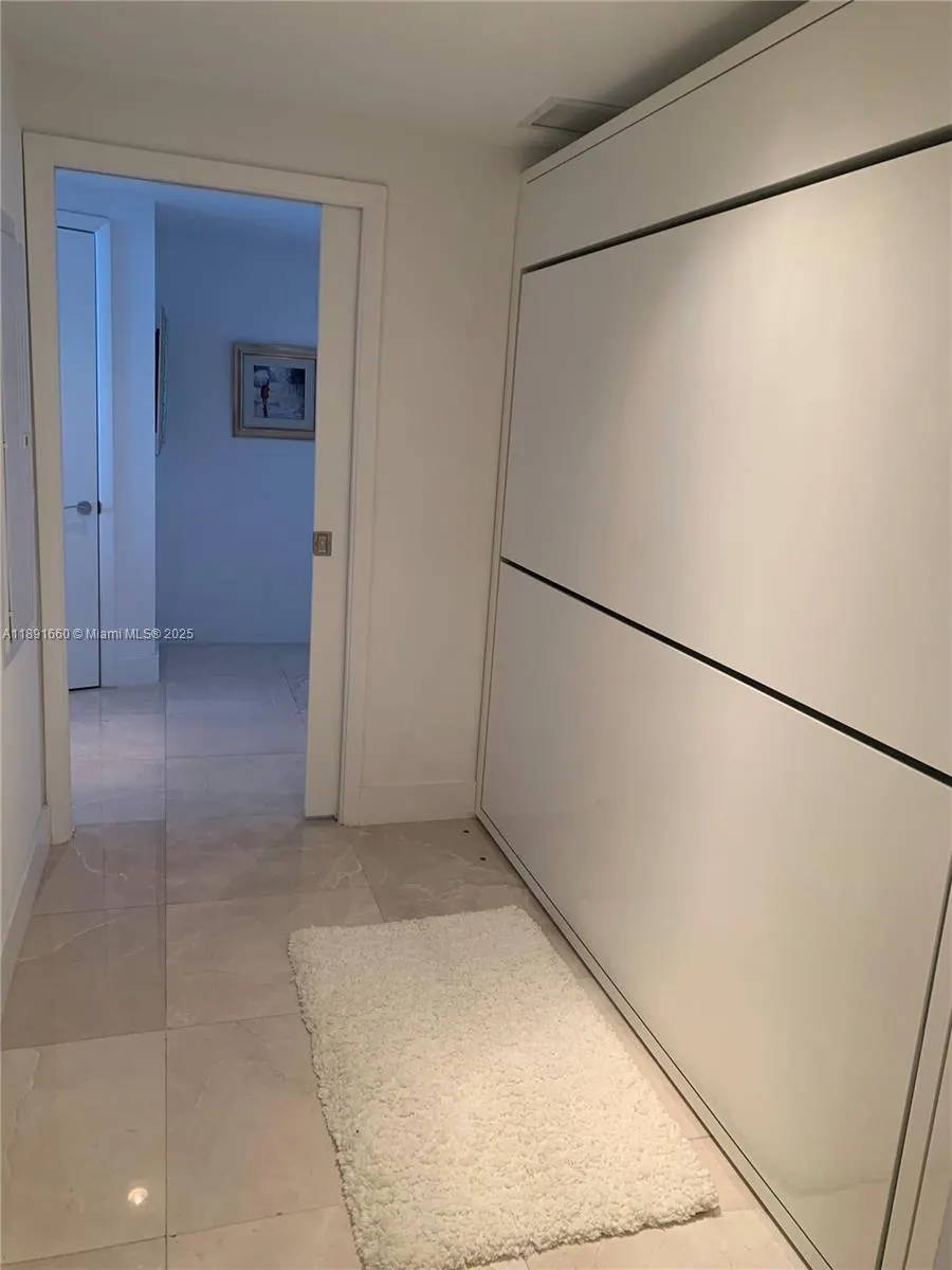 17001 Collins Ave, #1407
