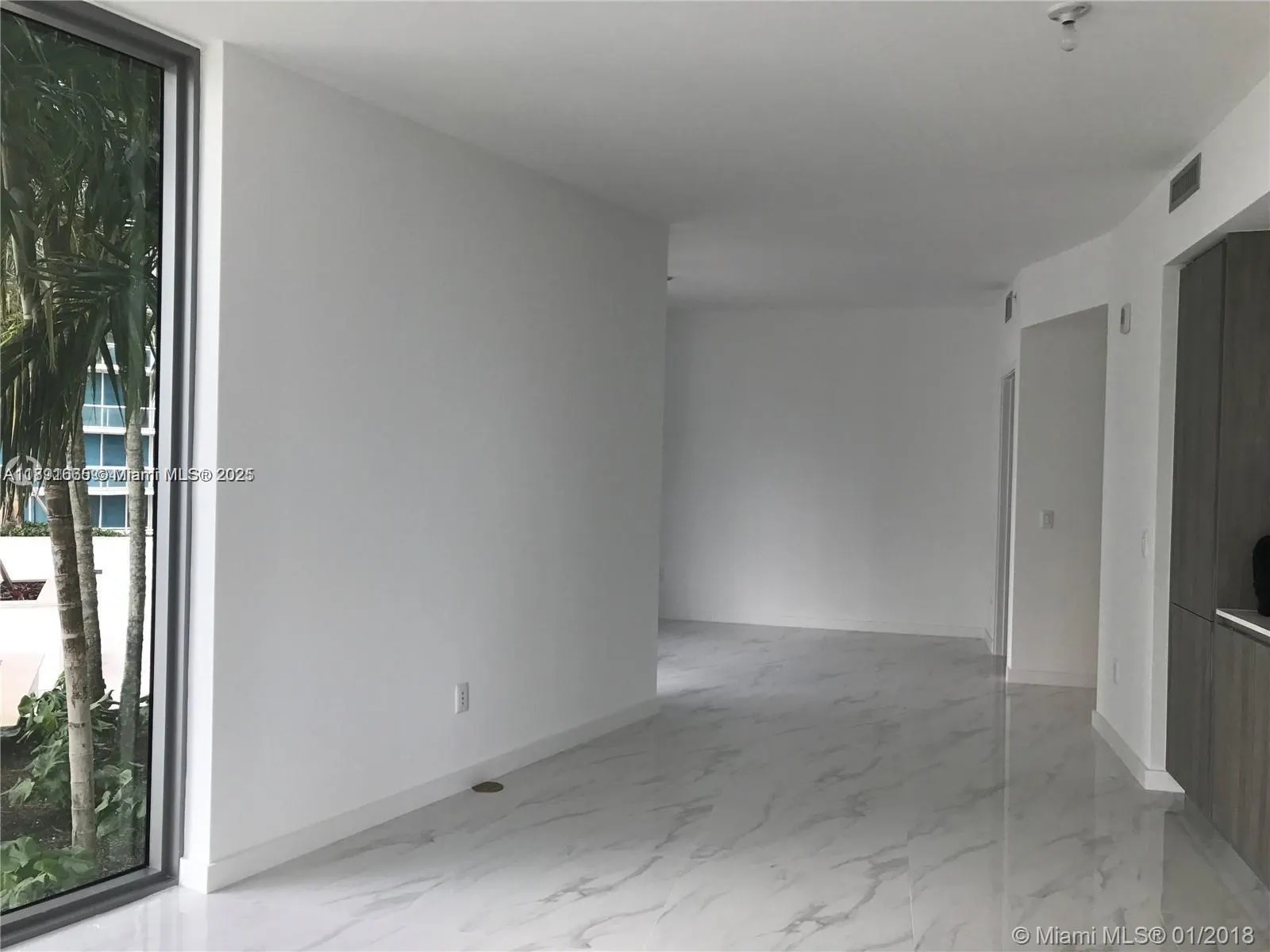 2900 NE 7th Ave, #709