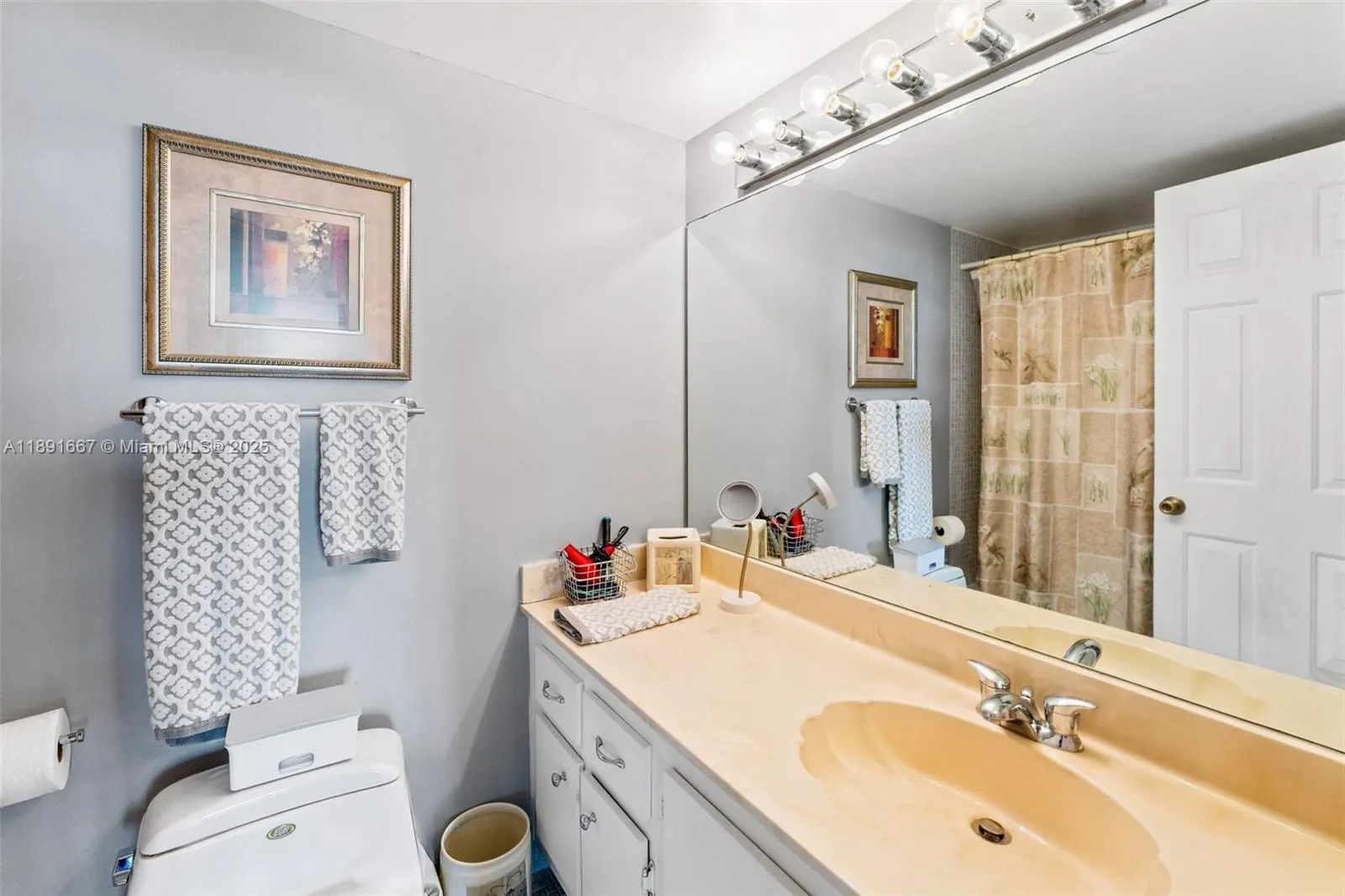 3800 S Ocean Dr, #1722
