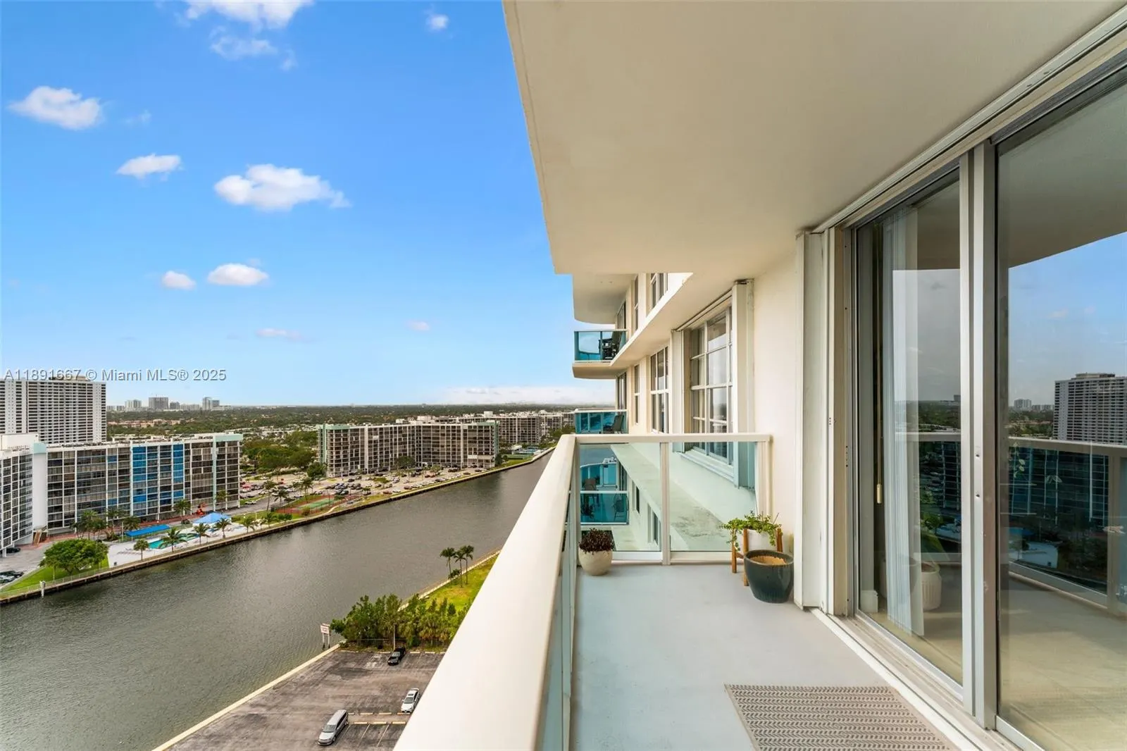 3800 S Ocean Dr, #1722