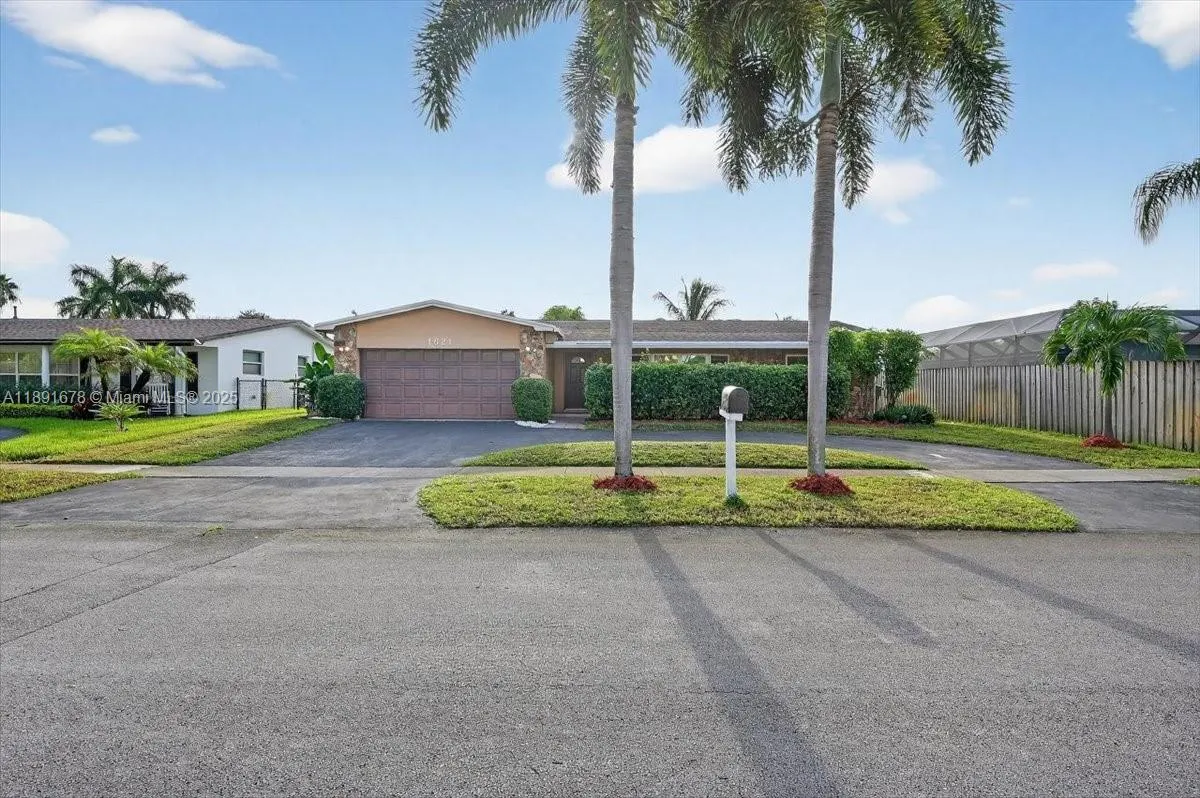1621 NW 110th Ter