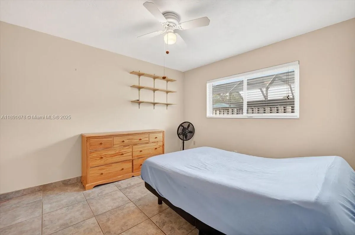 1621 NW 110th Ter