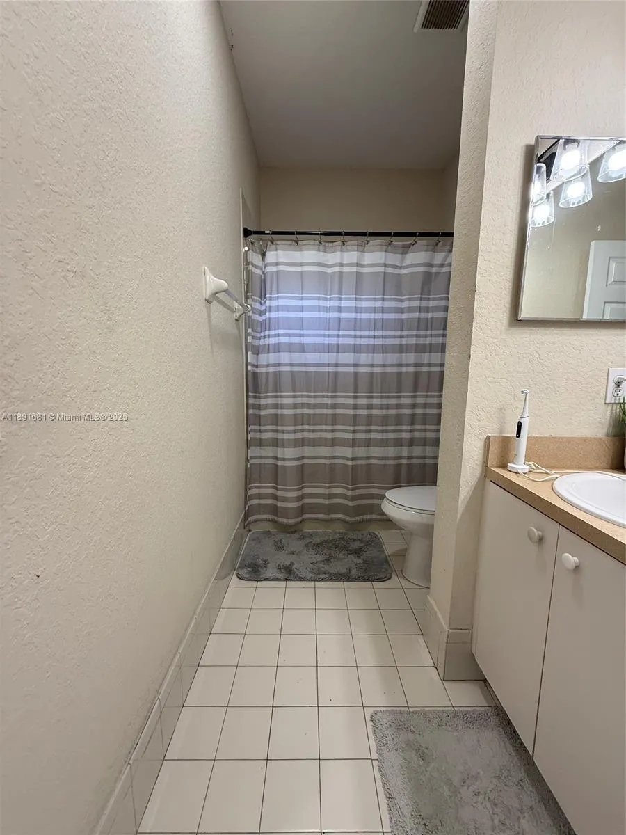 6580 Catalina Ln, #6580