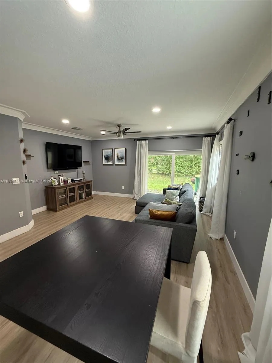 6580 Catalina Ln, #6580
