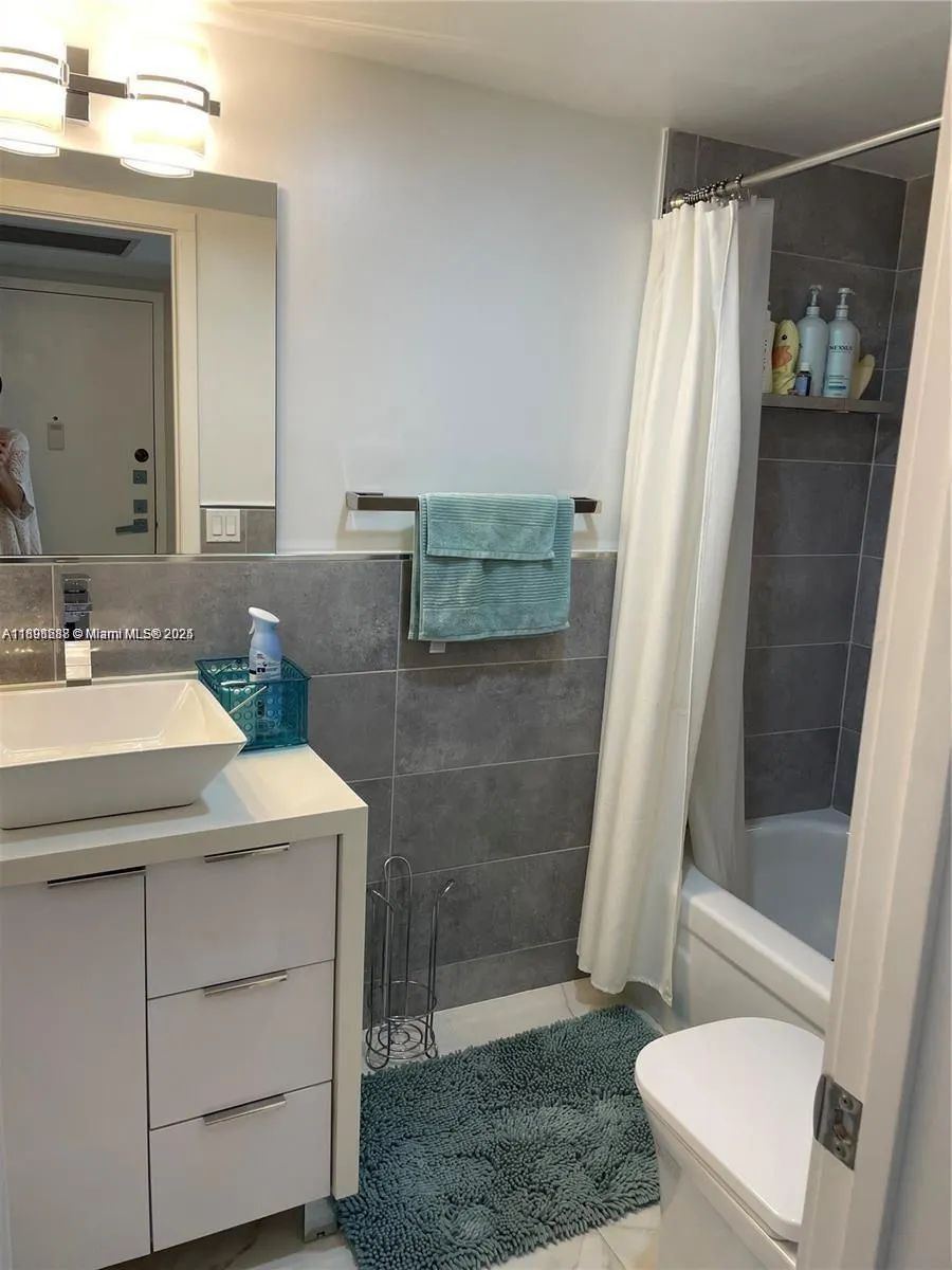 2101 S Ocean Dr, #405