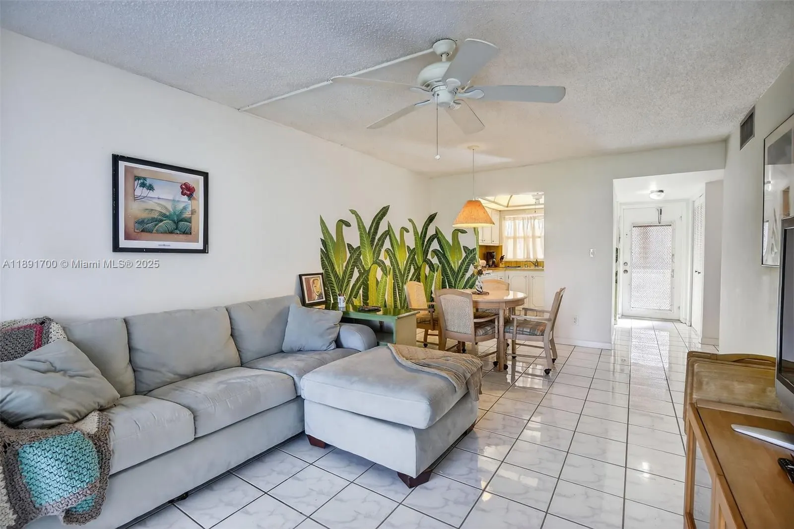 9041 Sunrise Lakes Blvd, #107