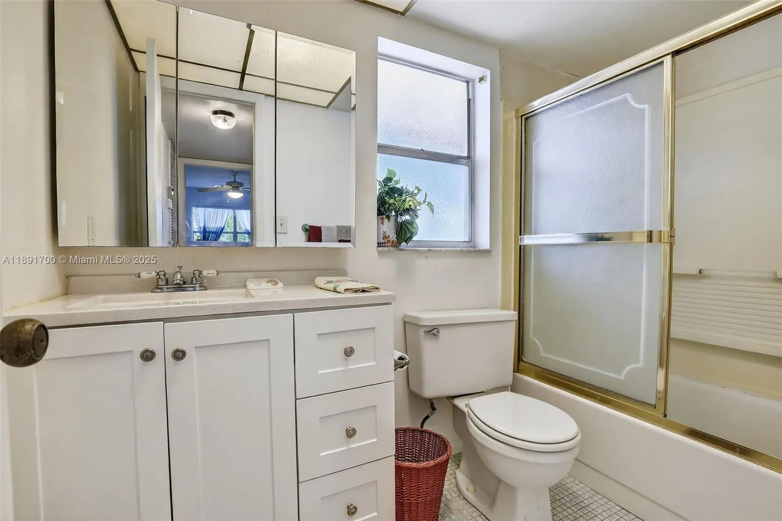 9041 Sunrise Lakes Blvd, #107