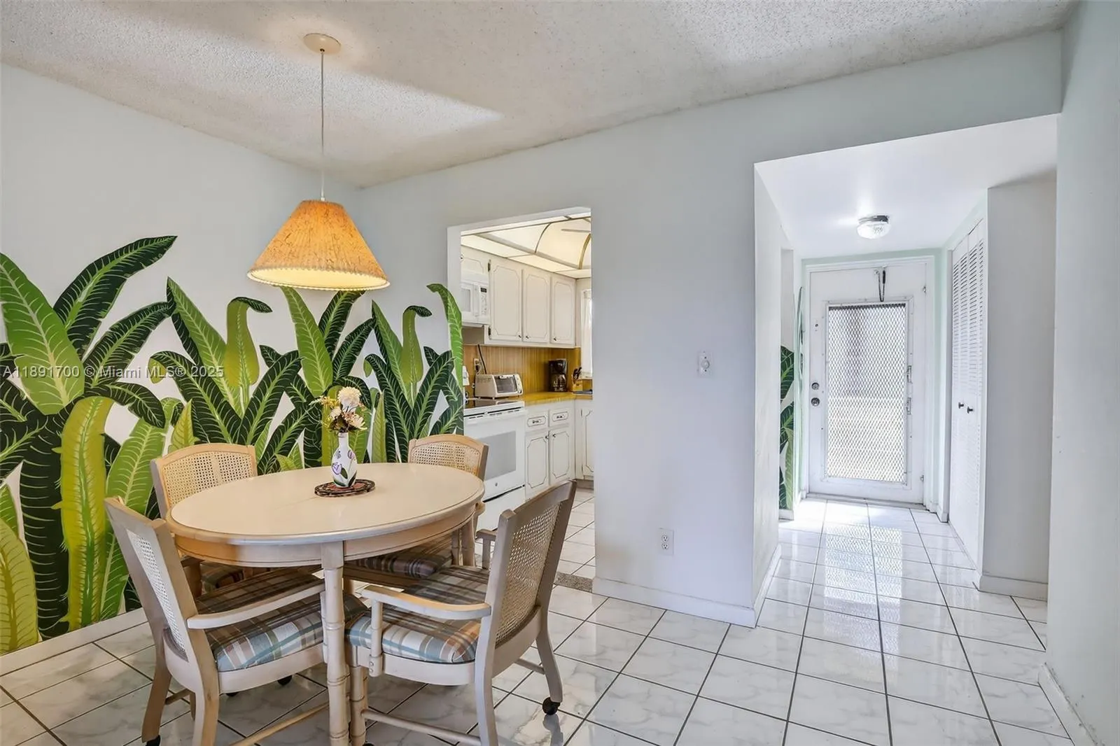 9041 Sunrise Lakes Blvd, #107