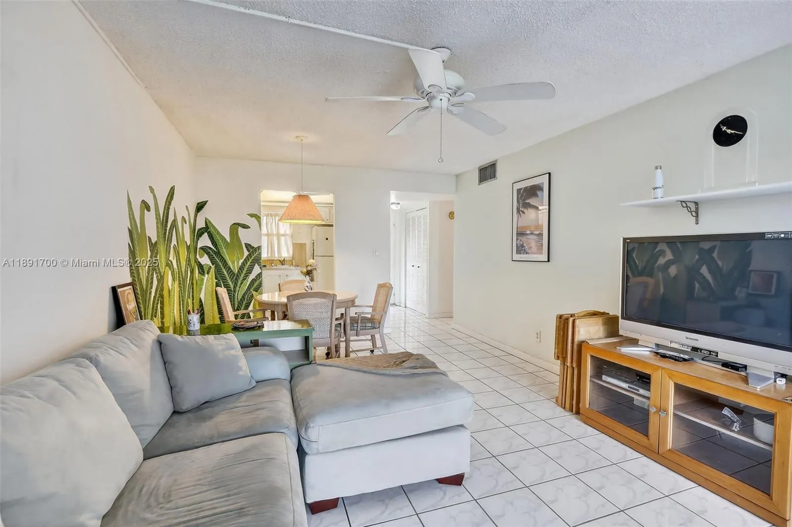 9041 Sunrise Lakes Blvd, #107