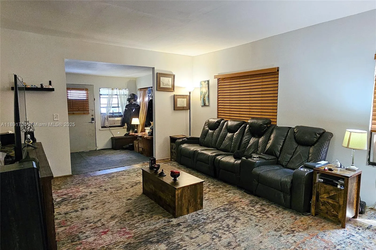 5161 SW 27th Ave