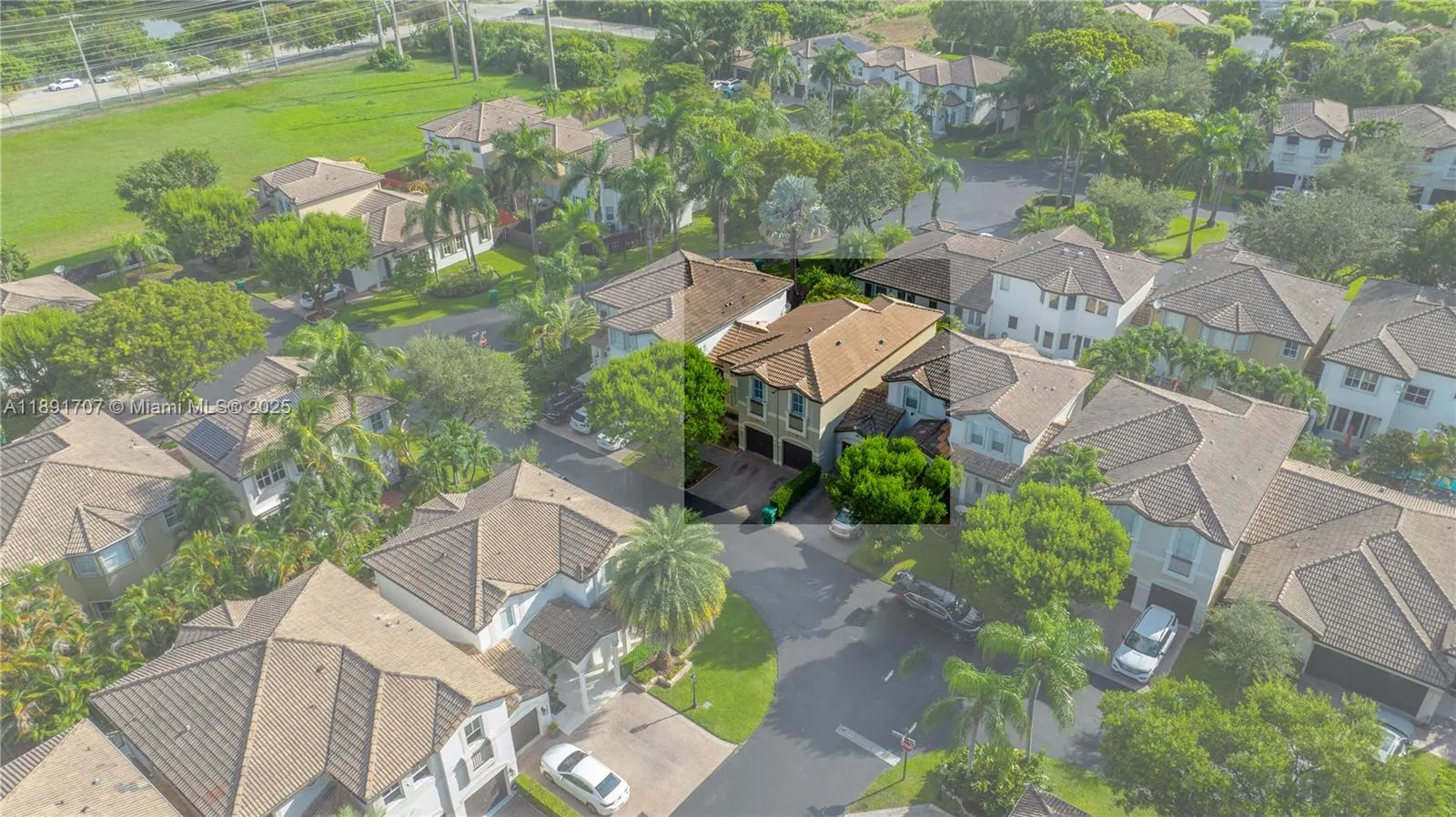 4863 NW 109th Path