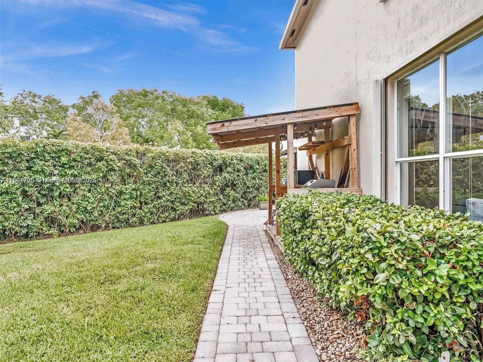 214 La Costa Ct