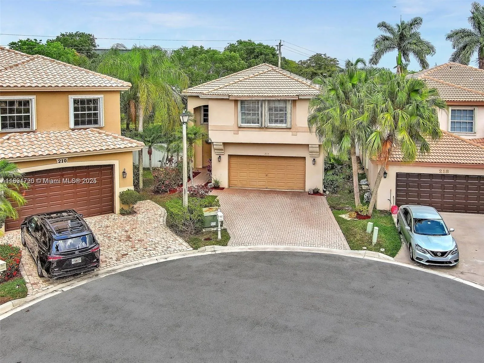 214 La Costa Ct