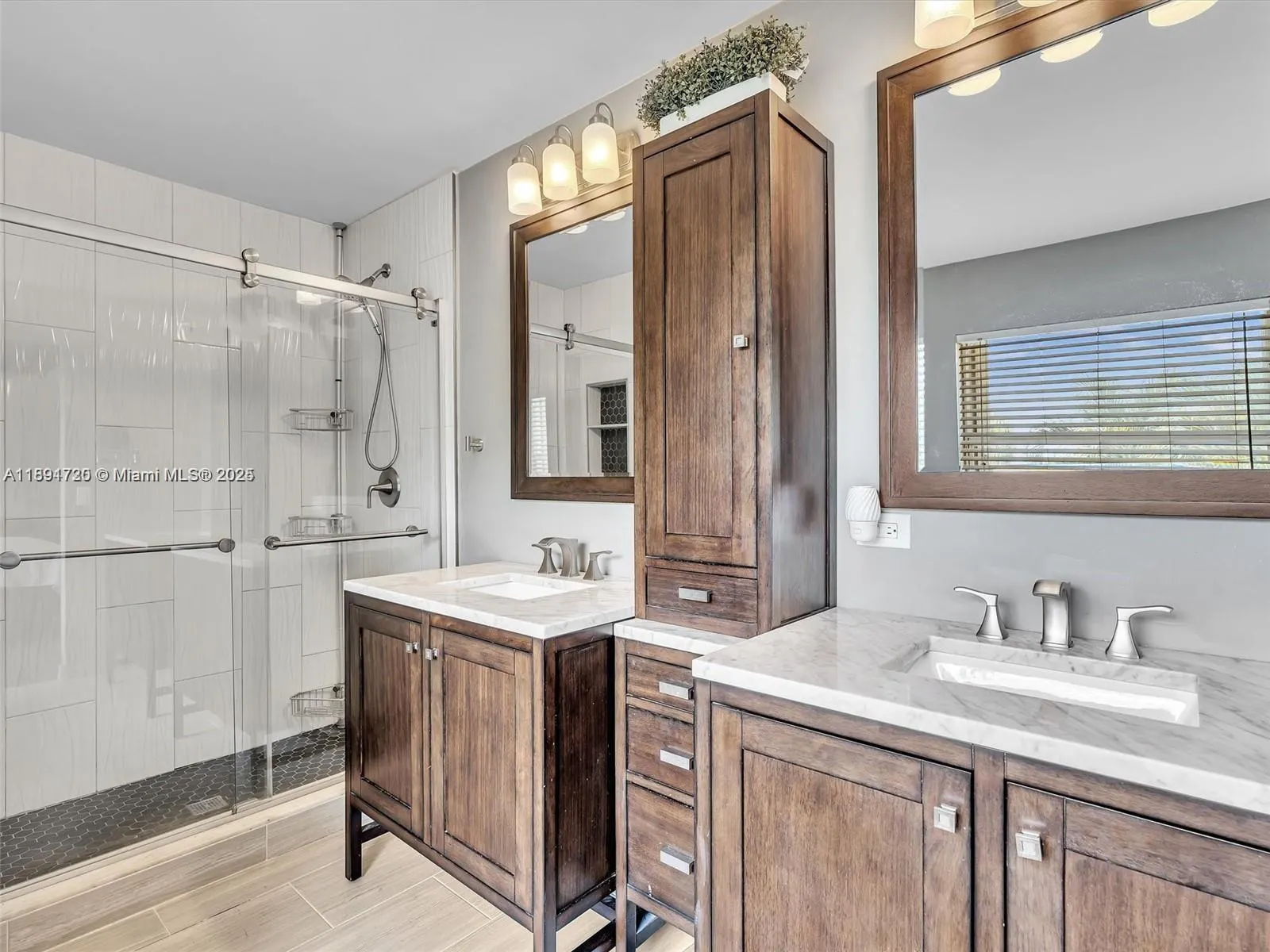 214 La Costa Ct