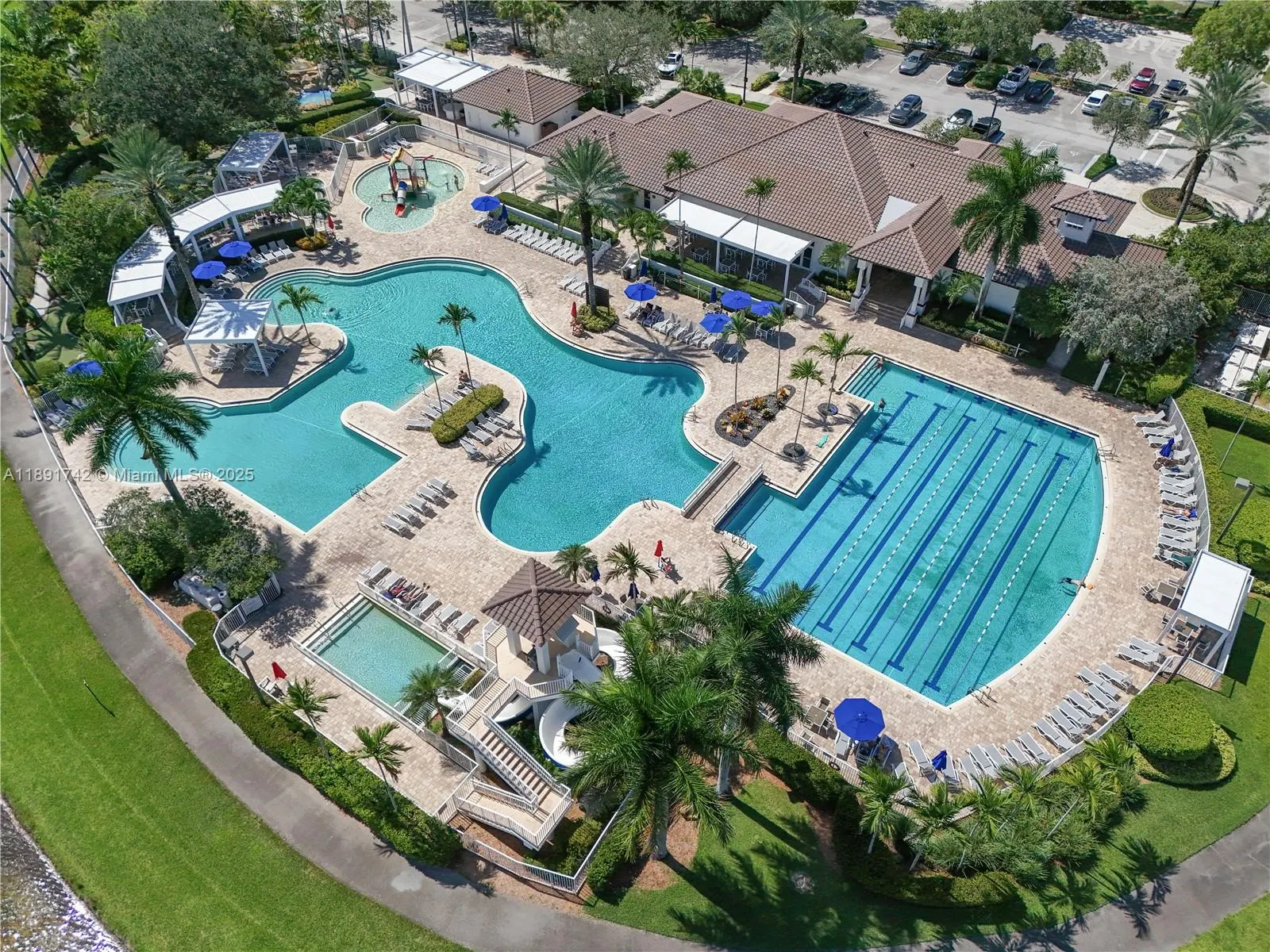 1600 Blue Jay Cir, #1