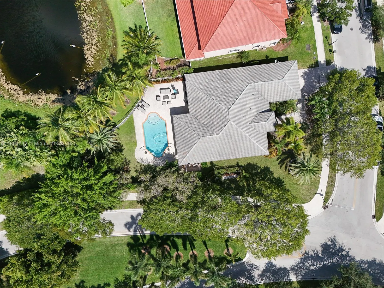 1600 Blue Jay Cir, #1
