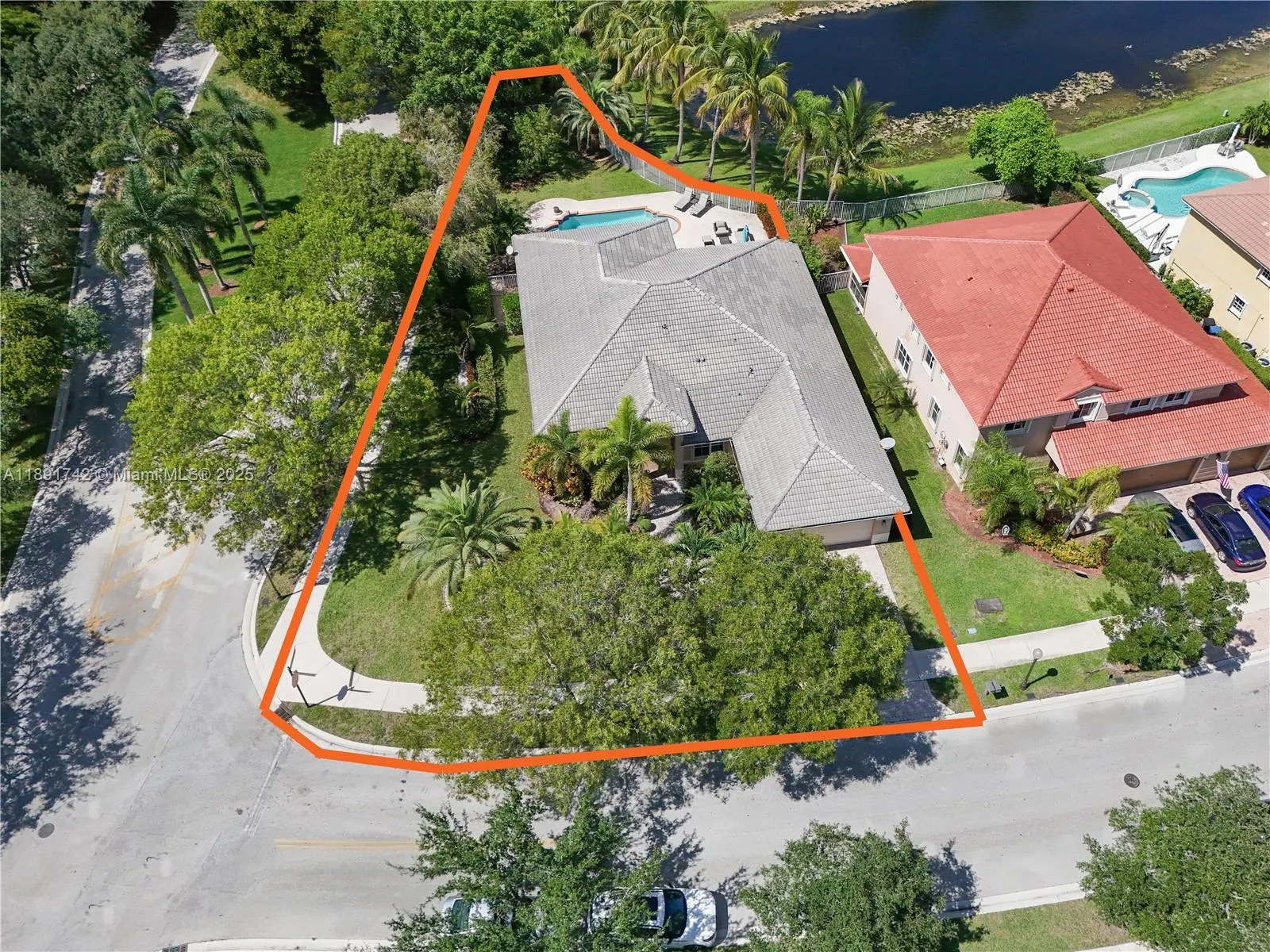 1600 Blue Jay Cir, #1