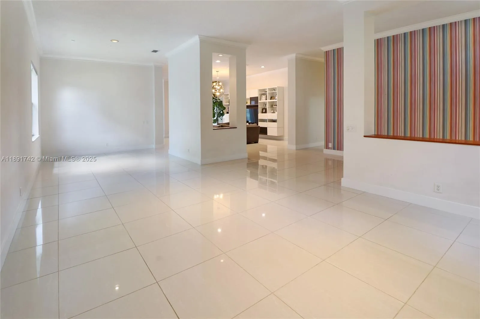 1600 Blue Jay Cir, #1