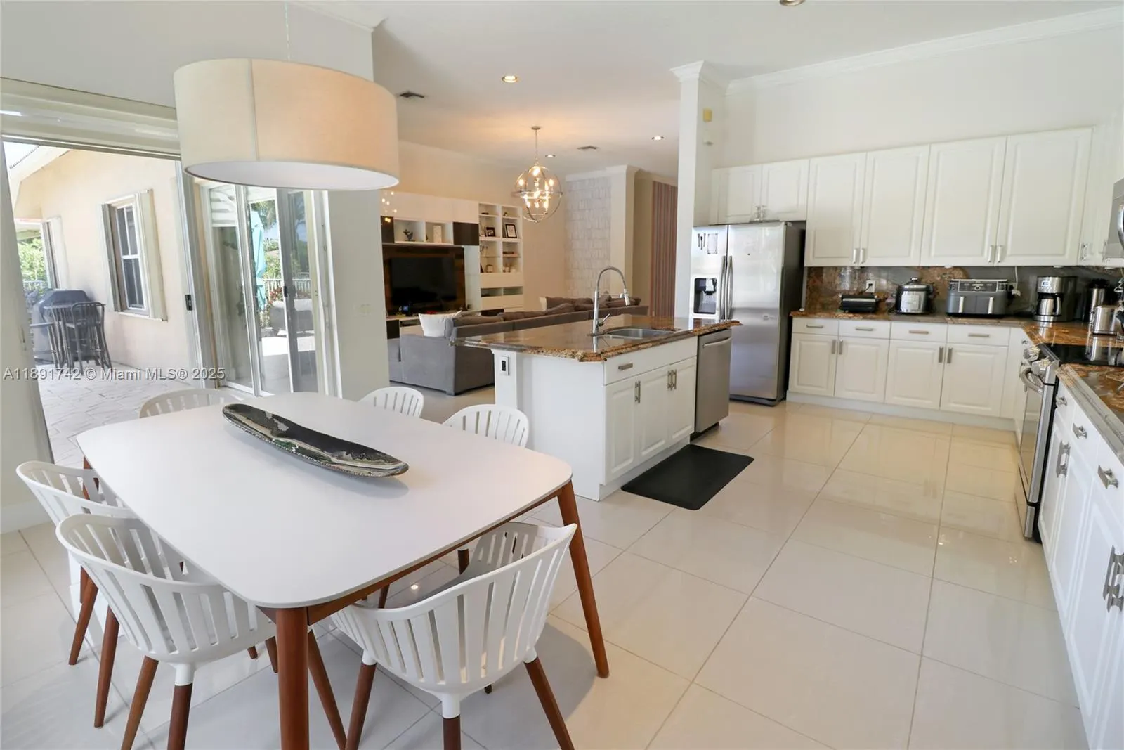 1600 Blue Jay Cir, #1