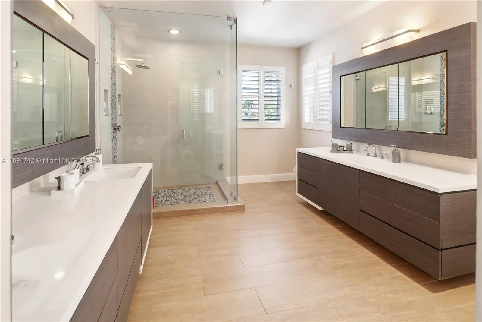 1600 Blue Jay Cir, #1