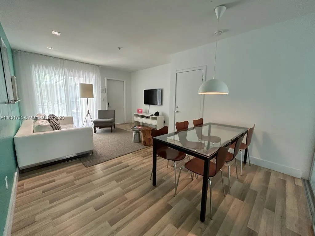 1816 Meridian Ave, #18