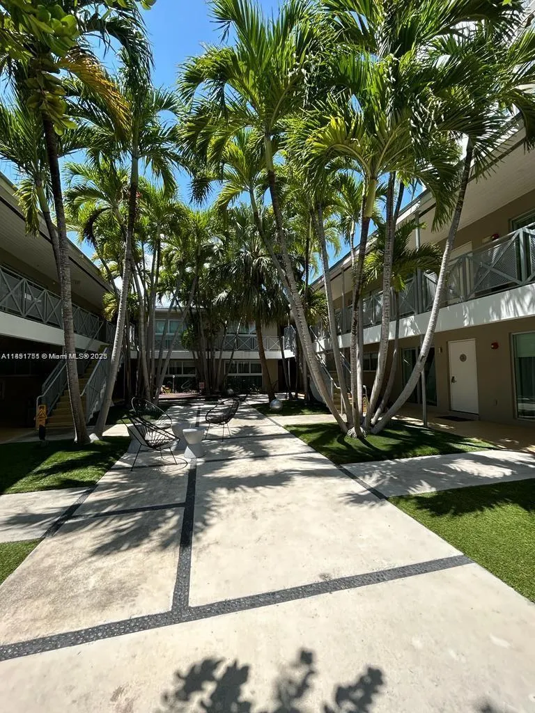 1816 Meridian Ave, #18