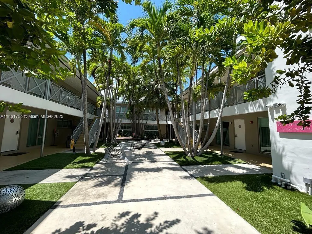 1816 Meridian Ave, #18