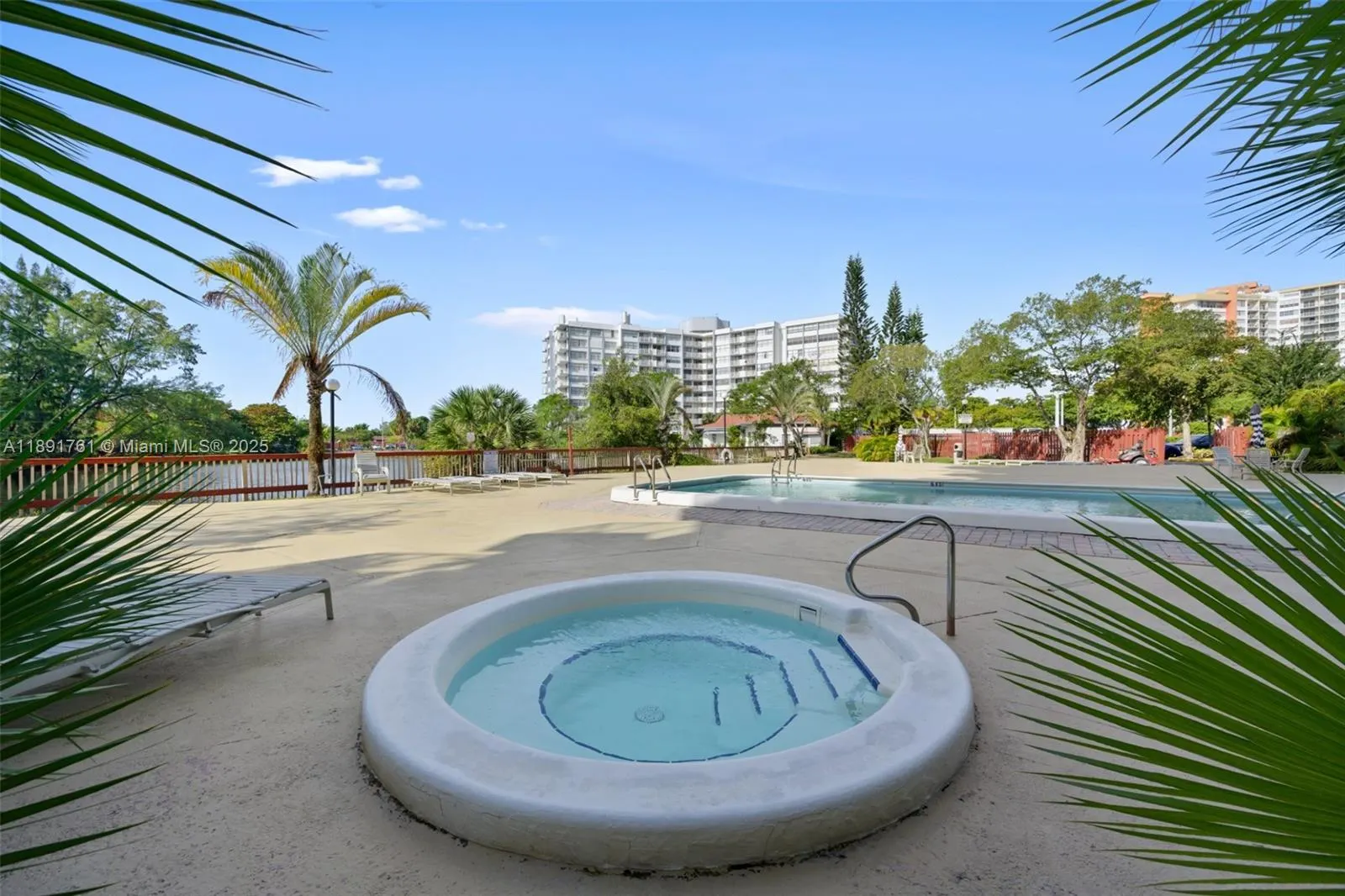 1300 NE Miami Gardens Dr, #820E