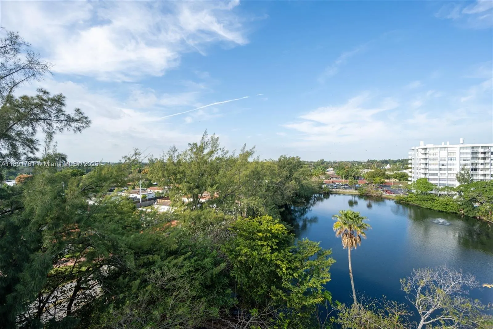 1300 NE Miami Gardens Dr, #820E