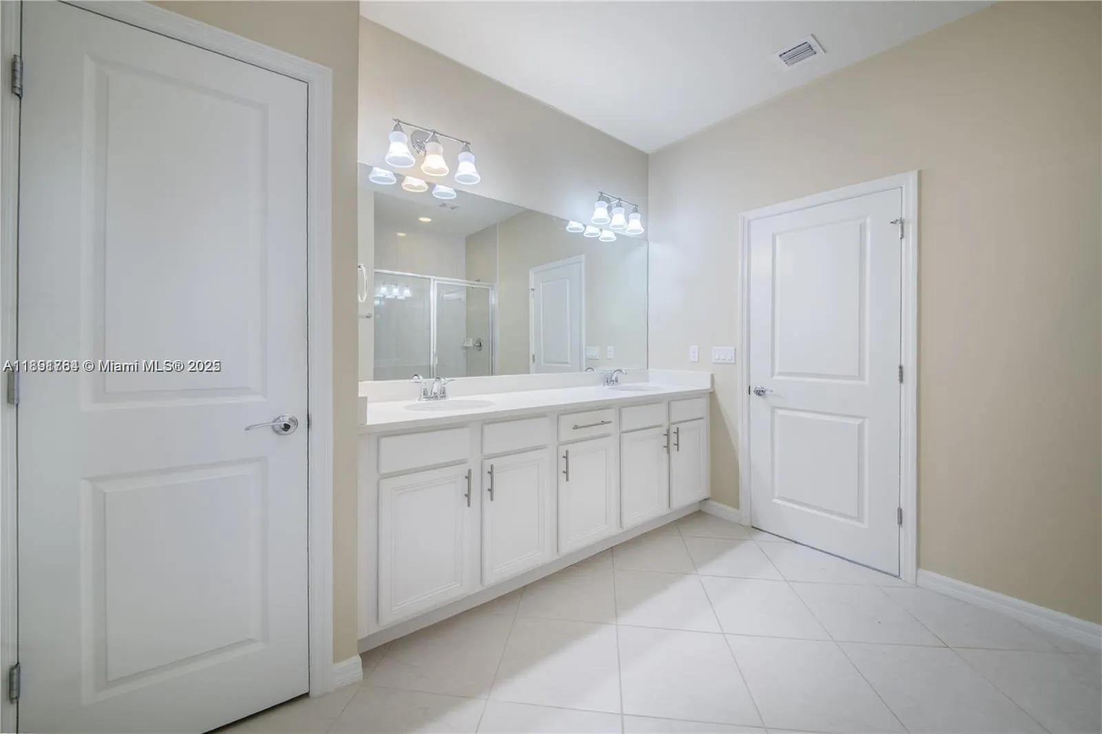 925 Banyan Dr, #925