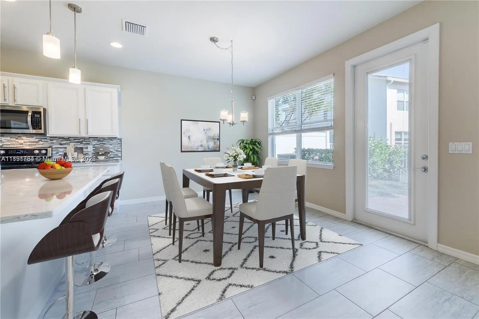 925 Banyan Dr, #925