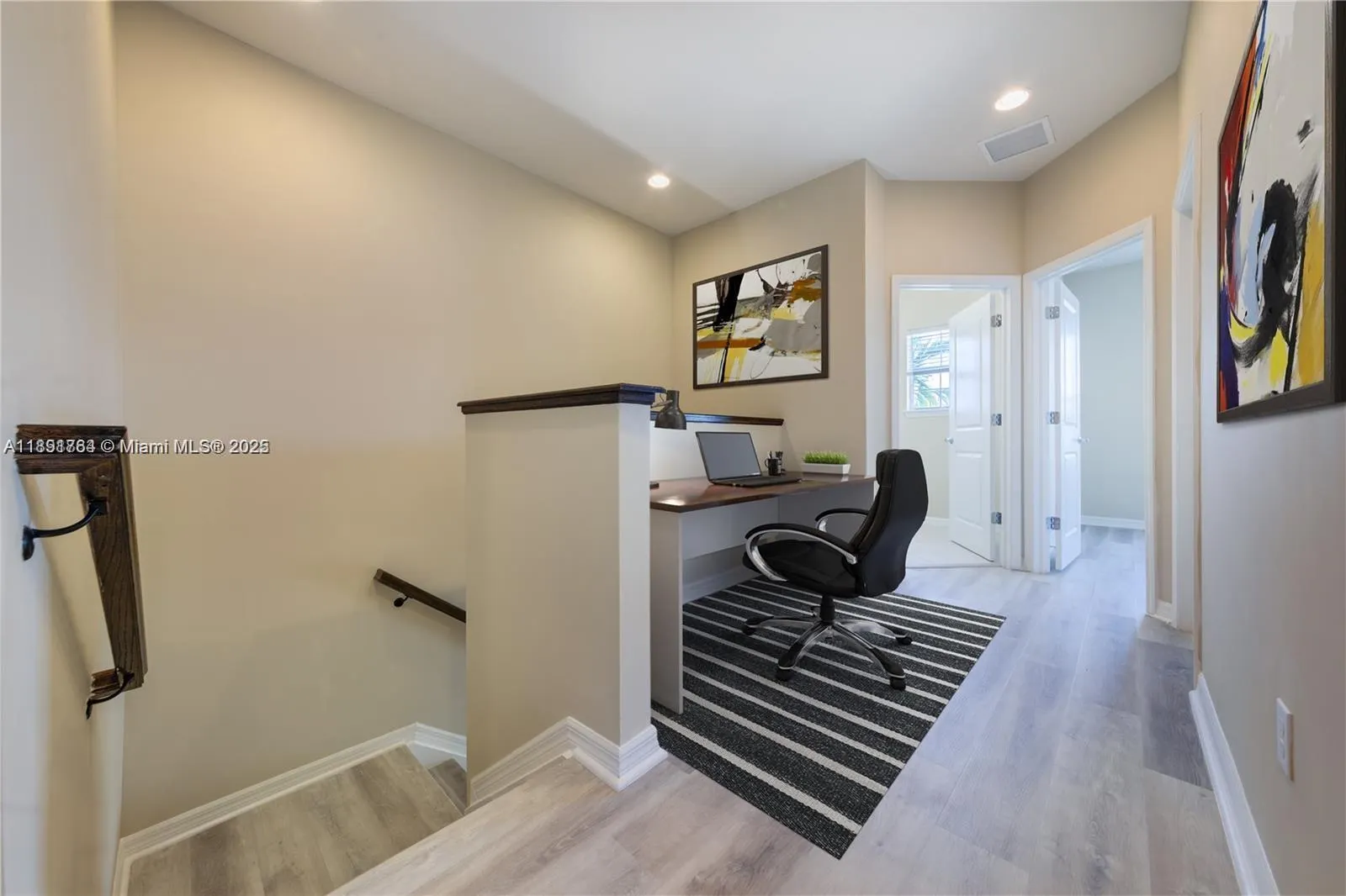 925 Banyan Dr, #925