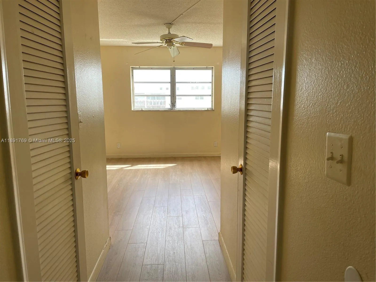 1001 NE 14th Ave, #706