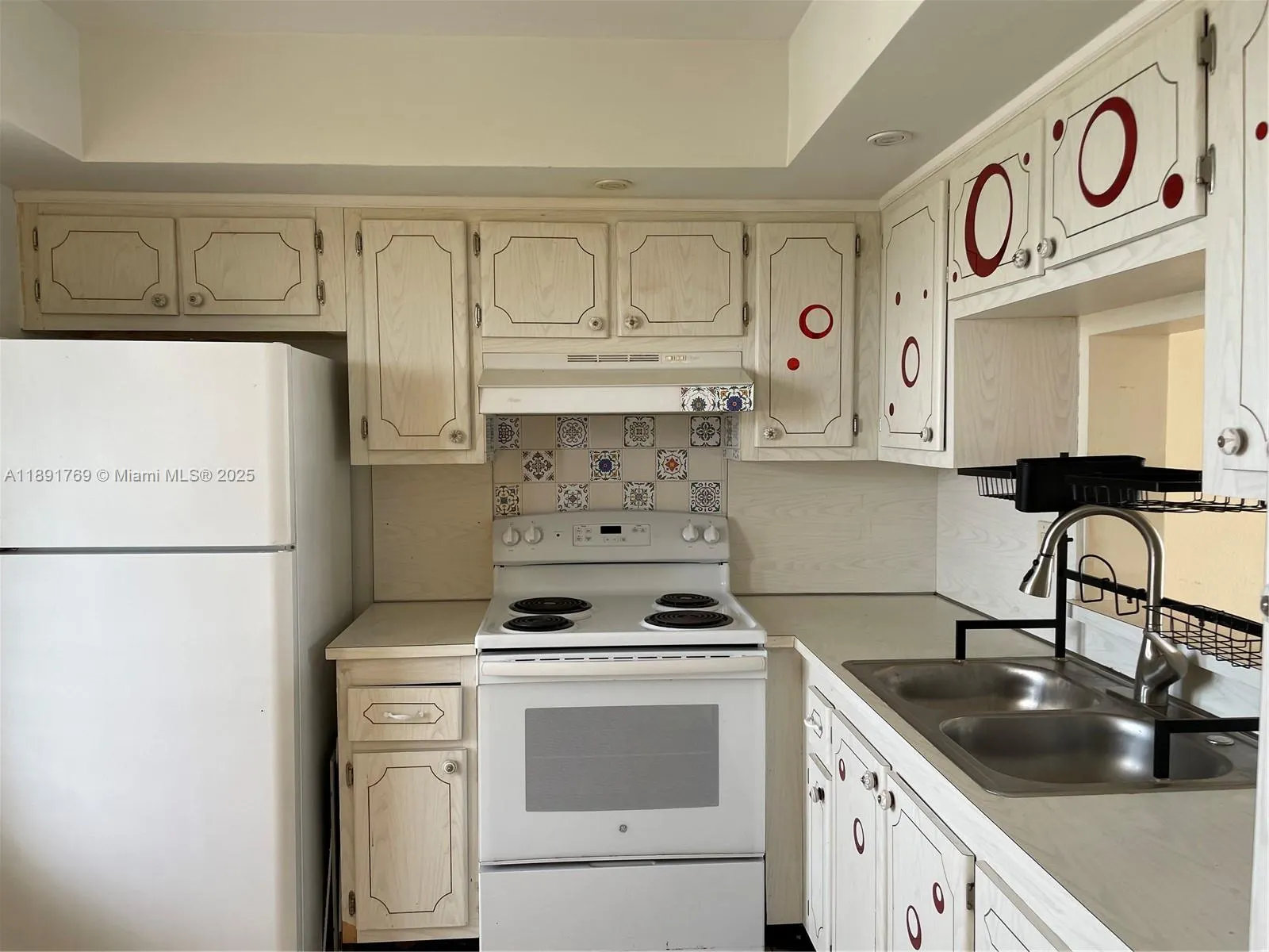 1001 NE 14th Ave, #706