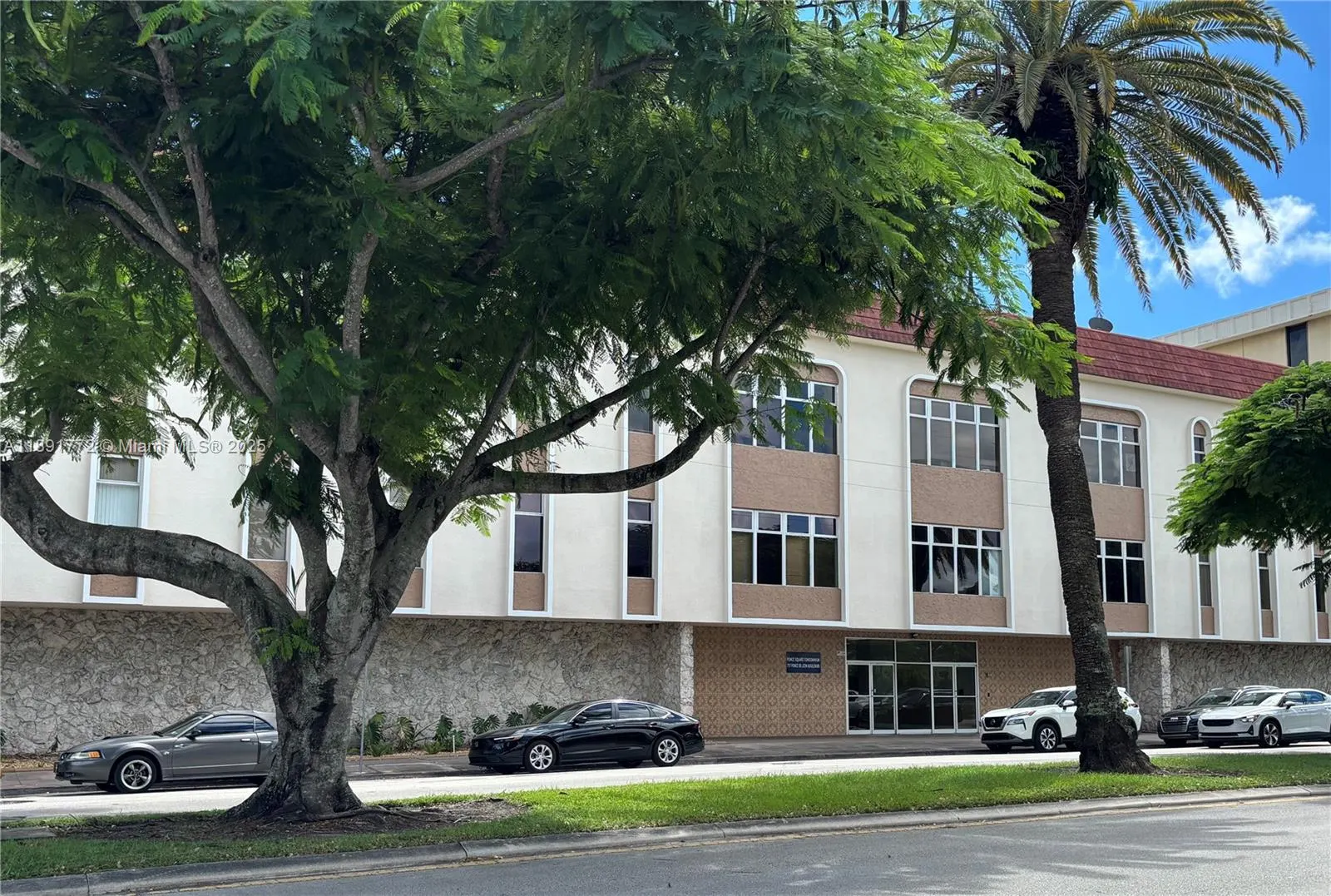 717 Ponce De Leon Blvd, #328