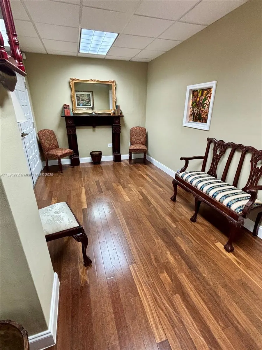 717 Ponce De Leon Blvd, #328