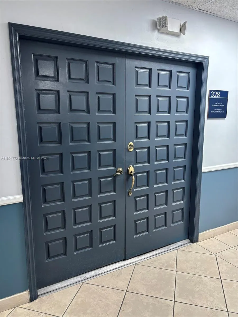 717 Ponce De Leon Blvd, #328