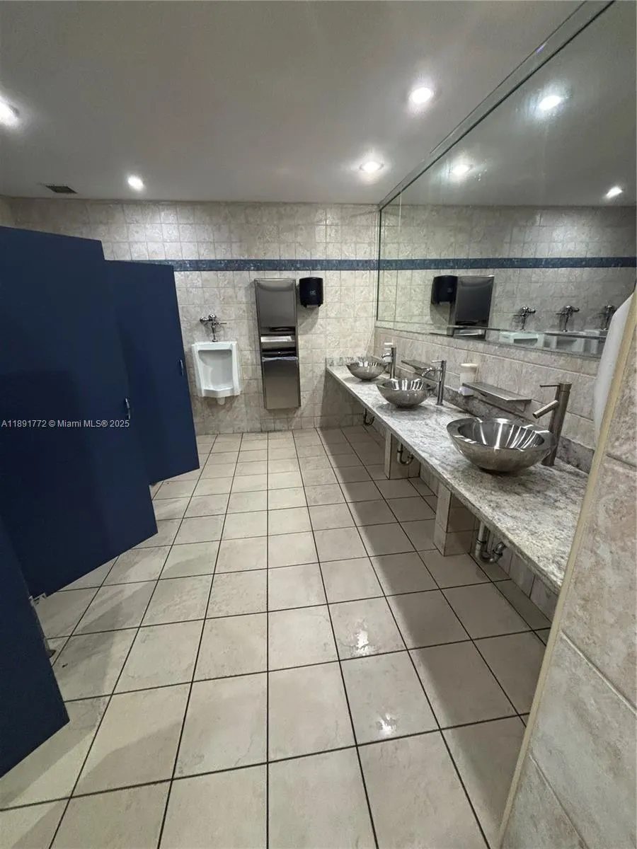 717 Ponce De Leon Blvd, #328