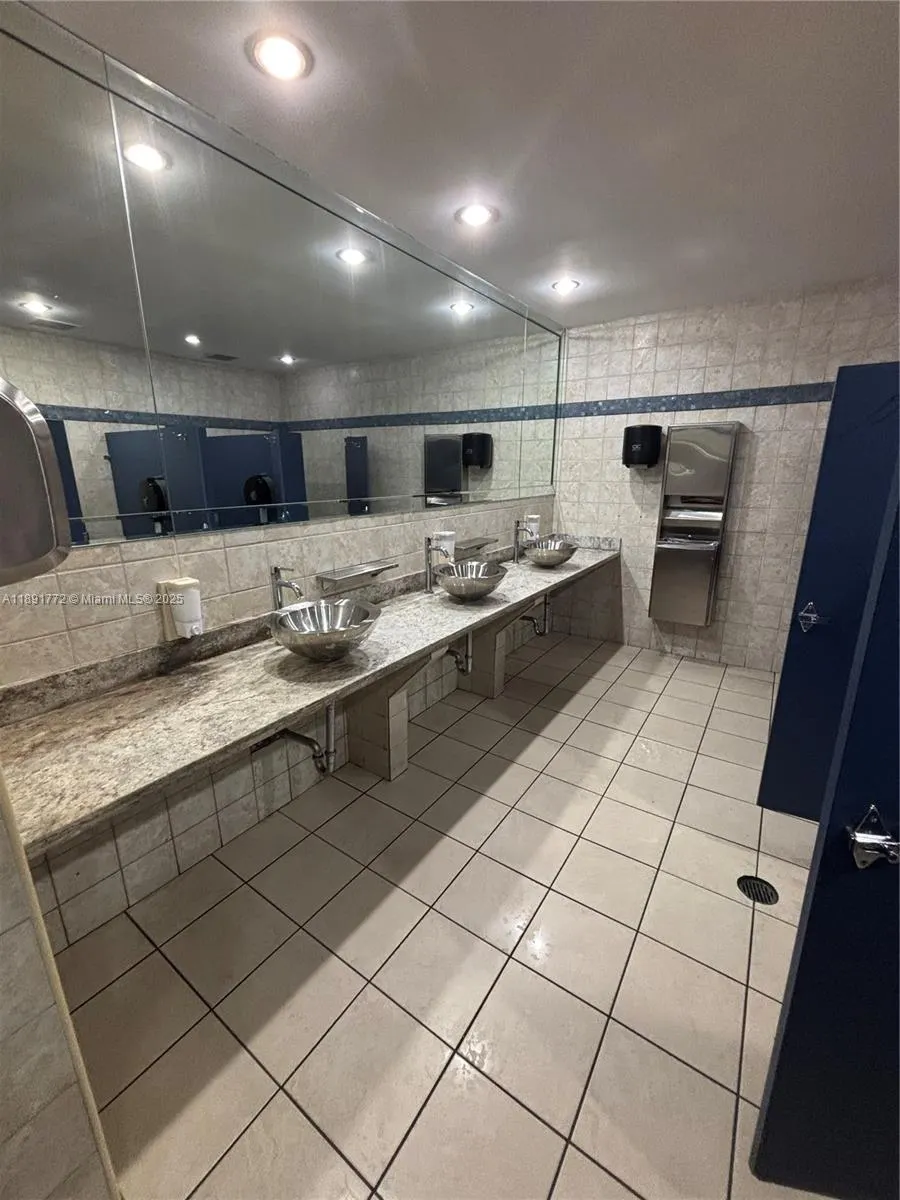 717 Ponce De Leon Blvd, #328