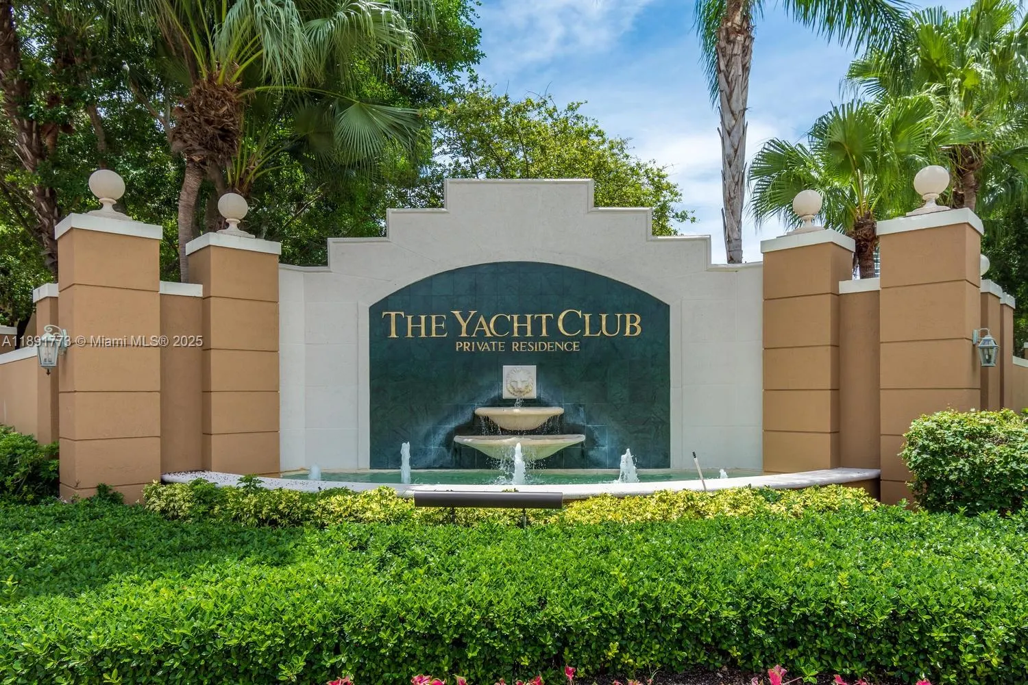 19801 E Country Club Dr, #4501