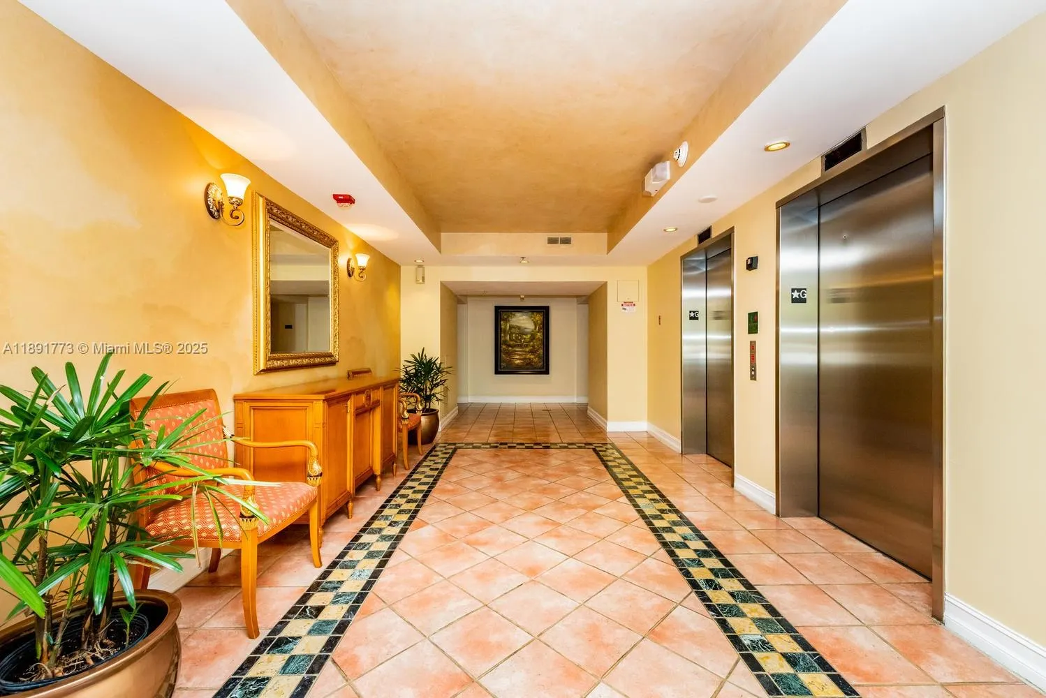 19801 E Country Club Dr, #4501