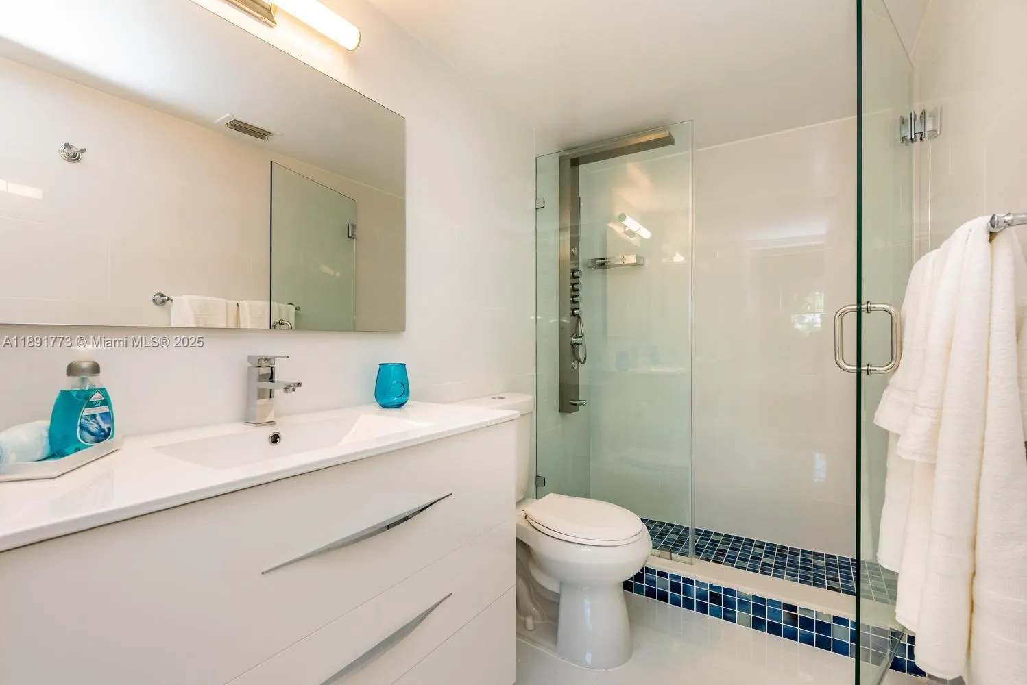 19801 E Country Club Dr, #4501